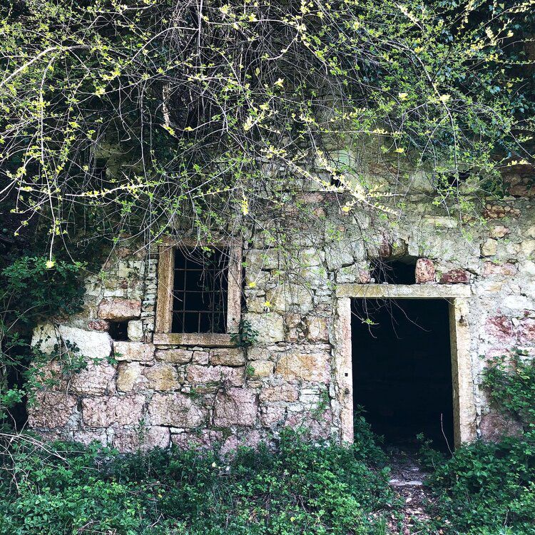 Hotel Luise - Secret places - The old mills of tenno: a trail not very well signed and a little wild