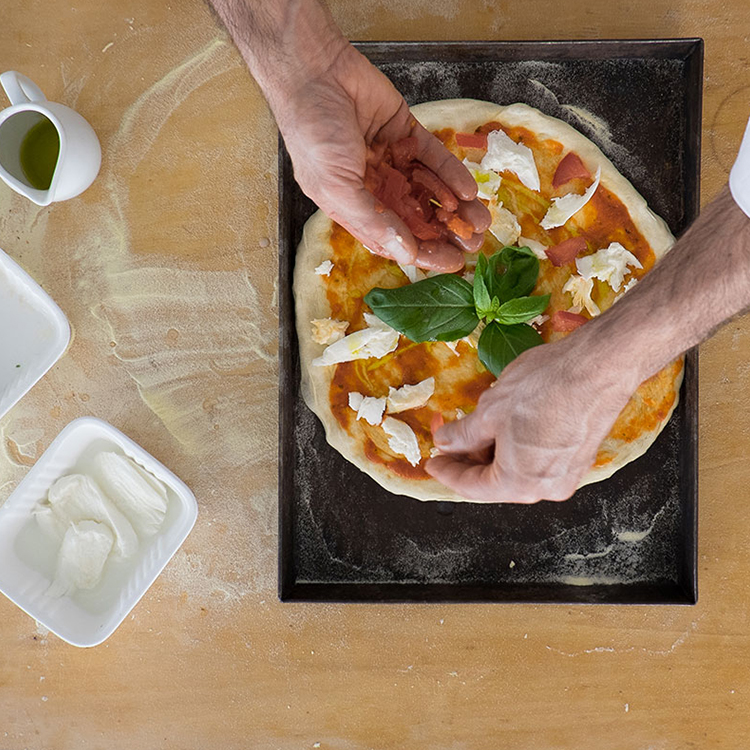 Come se fossi a casa, al Luise prepariamo ogni singolo giorno le nostre specialità fatte a mano.