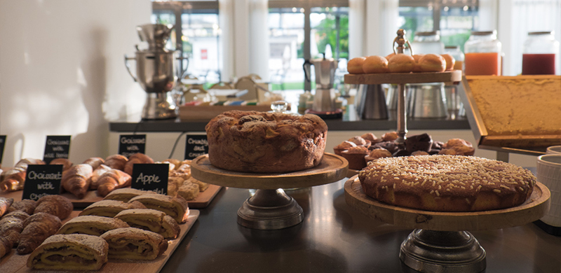 Fatto a mano al Luise: crostata, cheesecake alla ricotta, tenerina, strudel, torta alla carota, sbrisolona, linzer... Ti sfidiamo a provarle tutte!