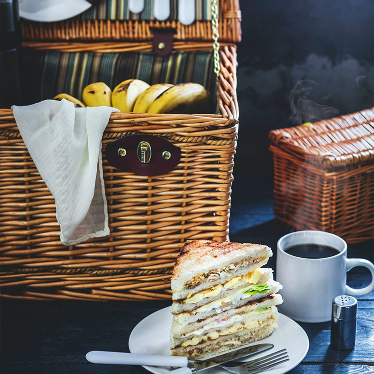 Luise pic nic: durante il giorno il tempo è perfetto per startene in giro, a piedi, in bici, in macchina, e i posti giusti te li consigliamo noi.
