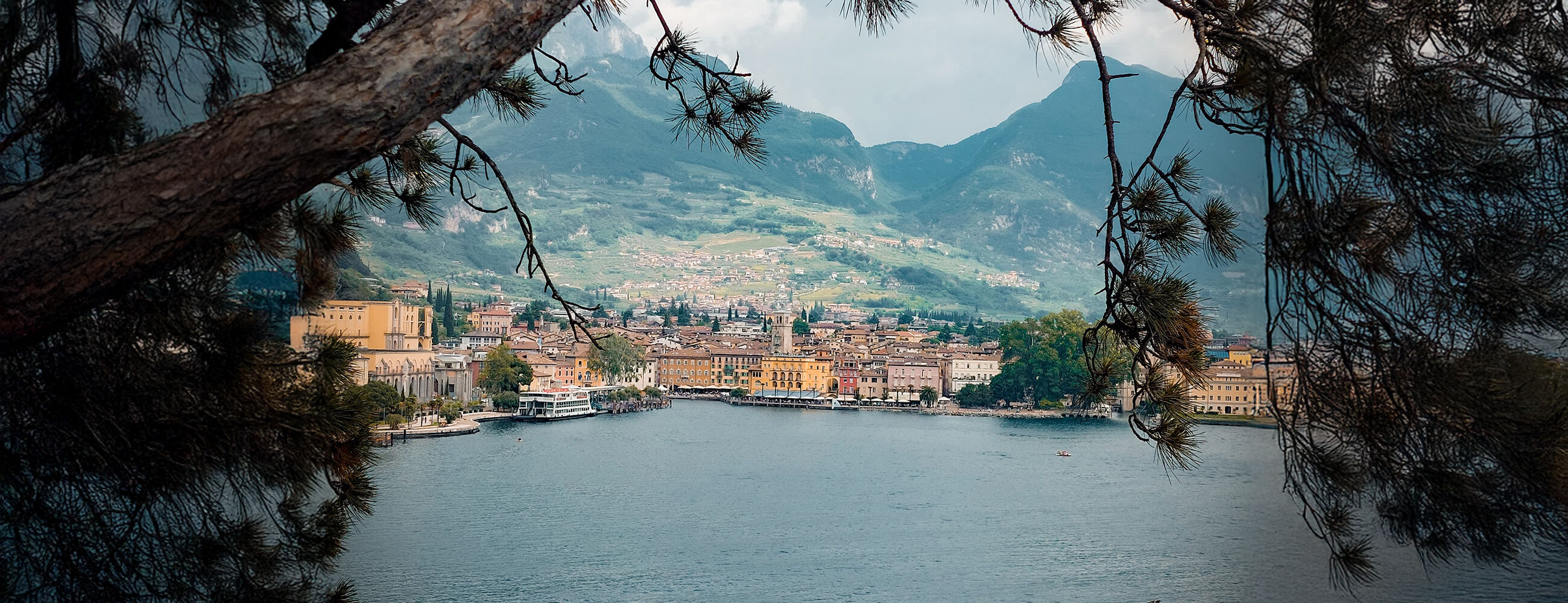 Hotel Luise - 4 Star Hotel Riva del Garda - Trentino HOTEL LUISE SRL | Secret places