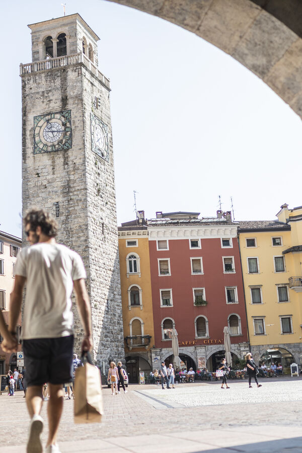 Hotel Luise - 4 Star Hotel Riva del Garda - Trentino HOTEL LUISE SRL | Shopping